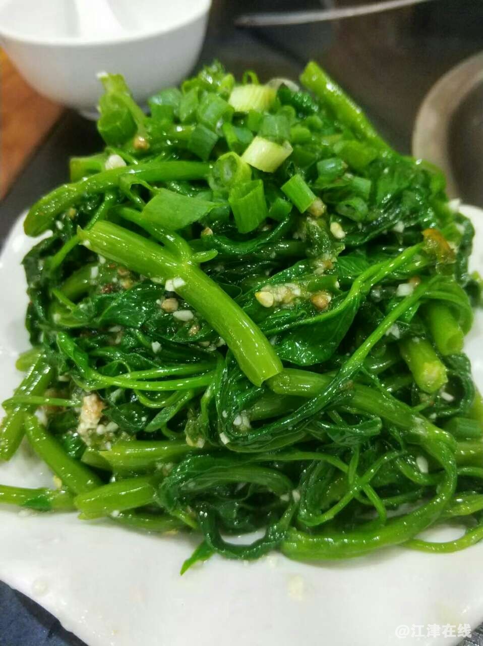 藤藤菜上市了,今年吃过的举手,现在吃真新鲜哈哈