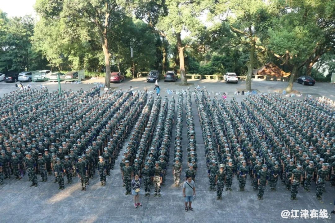 73ccf4f39ccc9267bd121f4cffed1dd3.jpg