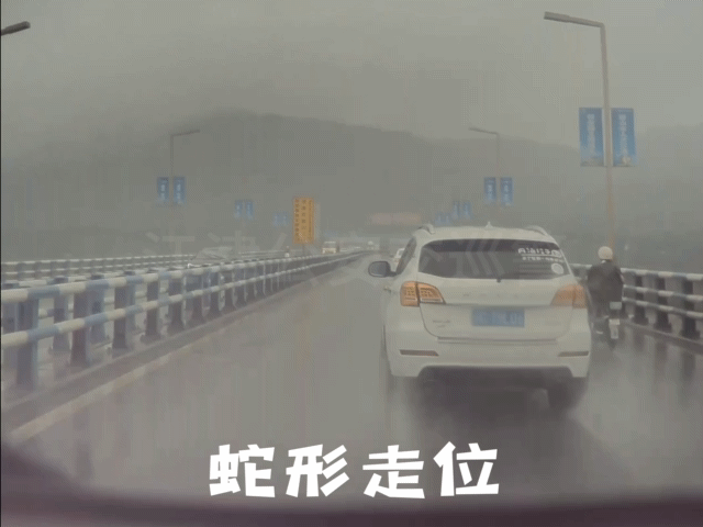 62f40c3f983135ef35bdf355466f2527.gif
