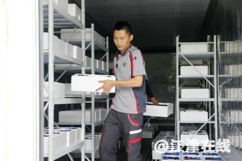 141246u1bsha2ja7c0j179.jpg.thumb.jpg