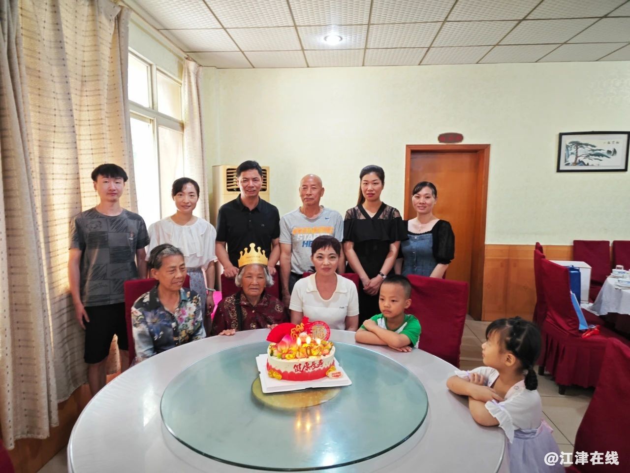082cd5b19f635e62f77726c7fb6fdae3.jpg