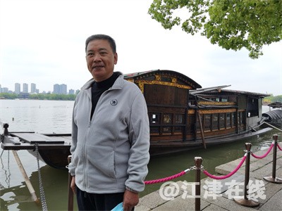 ８坚定红船信念的父亲.jpg